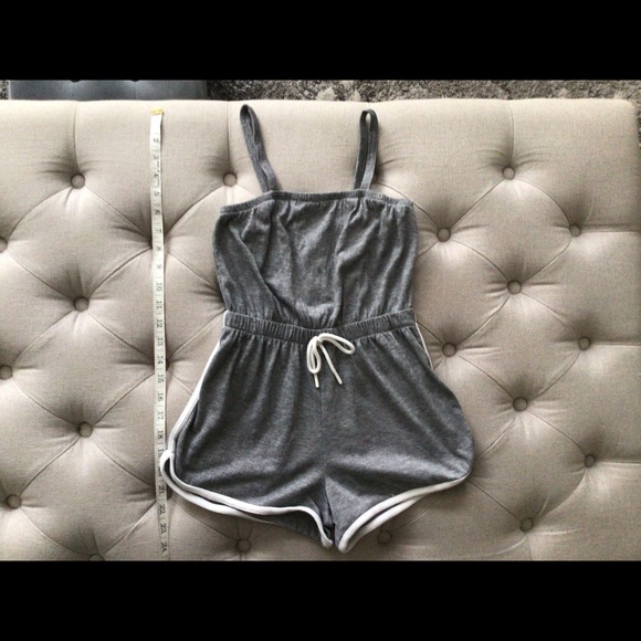 Girls gray romper -onesie - shorts - Picture 3 of 6